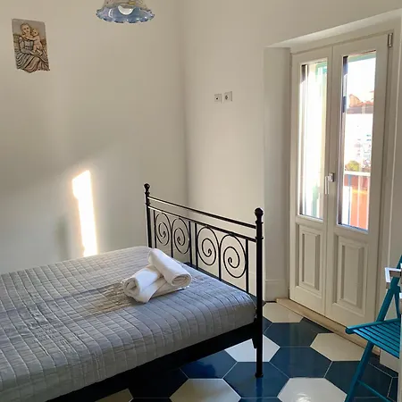 Domus Lucio & Gaio Apartment Terracina
